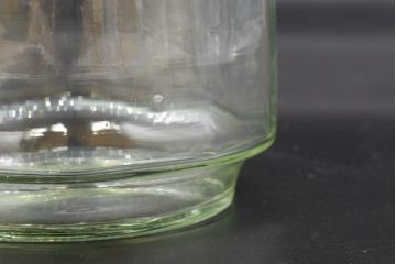 昭和レトロ　当時物　大正〜昭和初期　アルミ蓋　昔懐かしい雰囲気漂うガラス瓶2個セット(キャニスター、ガラスビン、硝子、菓子瓶)(R-076308)
