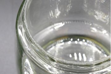 昭和レトロ　当時物　大正〜昭和初期　アルミ蓋　昔懐かしい雰囲気漂うガラス瓶2個セット(キャニスター、ガラスビン、硝子、菓子瓶)(R-076308)