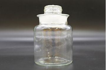 昭和レトロ　大・小　様々な用途に使える蓋付きガラス瓶5個セット(キャニスター、ガラスビン、硝子、菓子瓶)(R-076309)