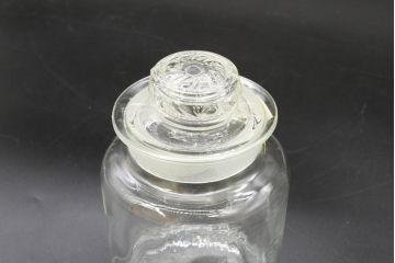 昭和レトロ　大・小　様々な用途に使える蓋付きガラス瓶5個セット(キャニスター、ガラスビン、硝子、菓子瓶)(R-076309)