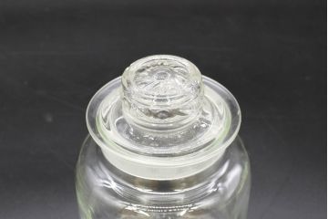昭和レトロ　大・小　様々な用途に使える蓋付きガラス瓶5個セット(キャニスター、ガラスビン、硝子、菓子瓶)(R-076309)