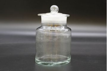 昭和レトロ　大・小　様々な用途に使える蓋付きガラス瓶5個セット(キャニスター、ガラスビン、硝子、菓子瓶)(R-076309)