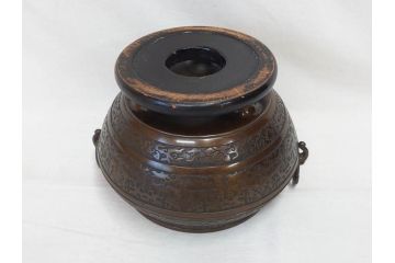 大正〜昭和初期　上手物　古銅　桜　味わい深い魅力を放つ火鉢(さくら、サクラ、手あぶり、鉢カバー、獣耳、獅子?)(R-076314)