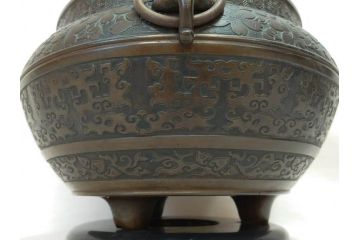 大正〜昭和初期　上手物　古銅　桜　味わい深い魅力を放つ火鉢(さくら、サクラ、手あぶり、鉢カバー、獣耳、獅子?)(R-076315)
