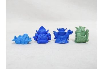 昭和レトロ　当時物　BANDAI　バンダイ　SDガンダム　武器　パーツ　ガン消し　まとめて71個セット(GUNDAM、消しゴム、ガシャポン、フィギュア、おもちゃ、オモチャ、玩具)(R-076317)