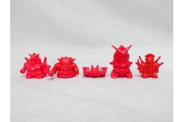 昭和レトロ　当時物　BANDAI　バンダイ　SDガンダム　武器　パーツ　ガン消し　まとめて71個セット(GUNDAM、消しゴム、ガシャポン、フィギュア、おもちゃ、オモチャ、玩具)(R-076317)