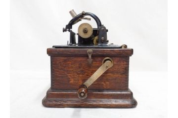 ジャンク品　エジソン　EDISON FIRESIDE PHONOGRAPH　MODEL A　フォノグラフ　蓄音機(ホーン付き、ケース付き、蝋管再生機、MODEL-H 4 MINUTE、トーマス・アルバ・エジソン)(R-076318)