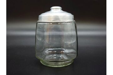 昭和レトロ　当時物　大正〜昭和初期　アルミ蓋　昔懐かしい雰囲気漂うガラス瓶3個セット(キャニスター、ガラスビン、硝子、菓子瓶、フタ付き)(R-076319)