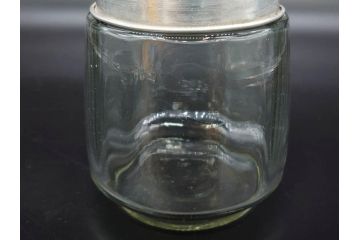 昭和レトロ　当時物　大正〜昭和初期　アルミ蓋　昔懐かしい雰囲気漂うガラス瓶3個セット(キャニスター、ガラスビン、硝子、菓子瓶、フタ付き)(R-076319)
