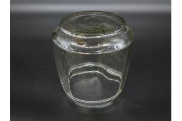 昭和レトロ　当時物　大正〜昭和初期　アルミ蓋　昔懐かしい雰囲気漂うガラス瓶3個セット(キャニスター、ガラスビン、硝子、菓子瓶、フタ付き)(R-076319)