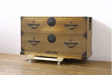 和製アンティーク　特注!!　上手物!!　明治〜大正　時代を感じさせない上質な造り込みの総桐二本松箪笥ローボード(ローチェスト、引き出し、衣装箪笥、整理タンス、テレビ台、テレビボード)(R-076321)