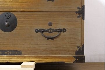 和製アンティーク　特注!!　上手物!!　明治〜大正　時代を感じさせない上質な造り込みの総桐二本松箪笥ローボード(ローチェスト、引き出し、衣装箪笥、整理タンス、テレビ台、テレビボード)(R-076321)
