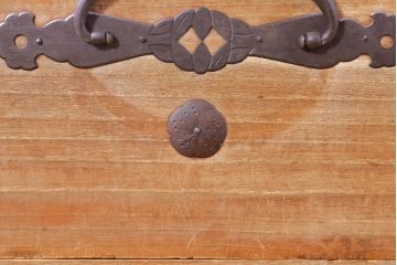 和製アンティーク　特注!!　上手物!!　明治〜大正　時代を感じさせない上質な造り込みの総桐二本松箪笥ローボード(ローチェスト、引き出し、衣装箪笥、整理タンス、テレビ台、テレビボード)(R-076322)