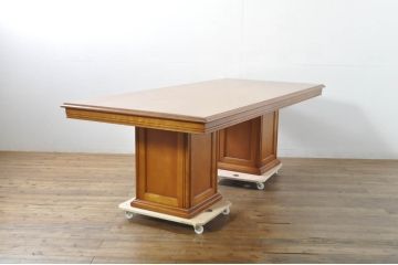 中古　美品　横浜クラシック家具　ダニエル(daniel)　LD(エルディー)シリーズ　A-321　どっしりとした佇まいで風格漂うダイニングテーブル(6人掛け、4人掛け、食卓)(R-076323)