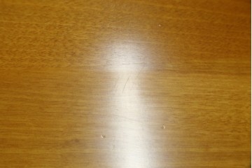 中古　美品　横浜クラシック家具ダニエル(Daniel)　LD(エルディー)シリーズ　A-321　どっしりとした重厚感のあるダイニングテーブル　(R-076323)