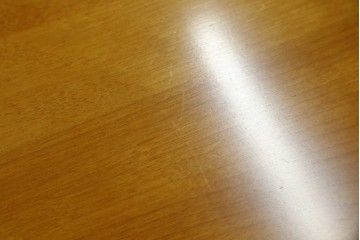 中古　美品　横浜クラシック家具ダニエル(Daniel)　LD(エルディー)シリーズ　A-321　どっしりとした重厚感のあるダイニングテーブル　(R-076323)