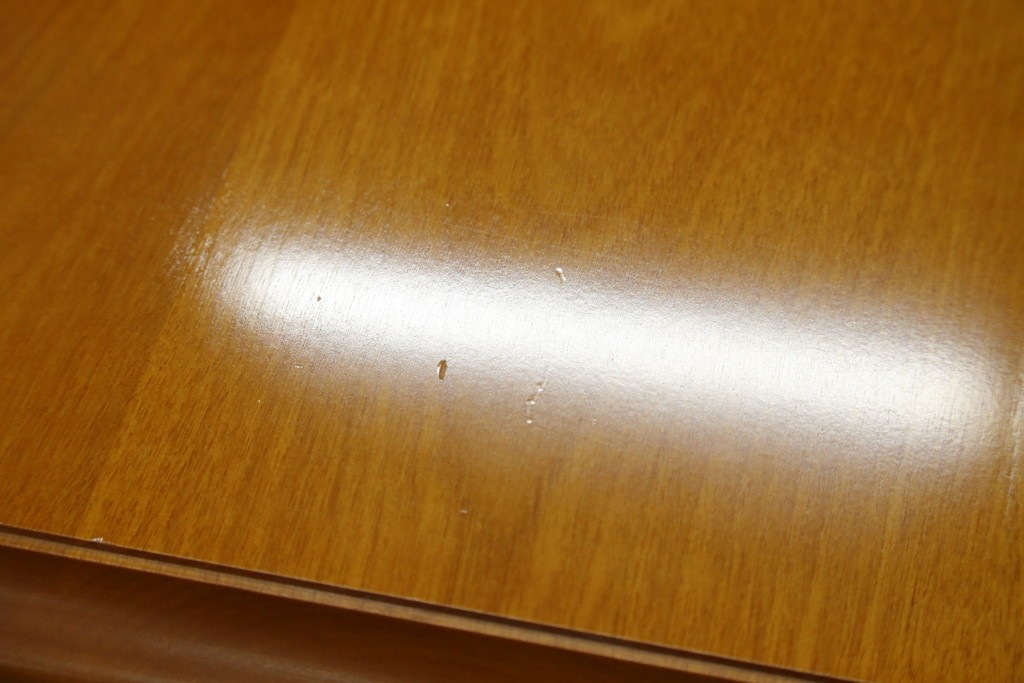 中古　美品　横浜クラシック家具ダニエル(Daniel)　LD(エルディー)シリーズ　A-321　どっしりとした重厚感のあるダイニングテーブル　(R-076323)