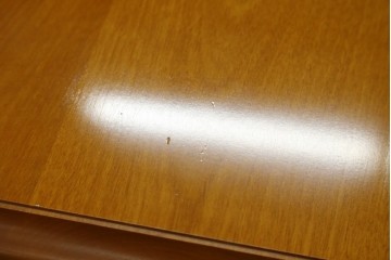 中古　美品　横浜クラシック家具ダニエル(Daniel)　LD(エルディー)シリーズ　A-321　どっしりとした重厚感のあるダイニングテーブル　(R-076323)
