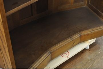 イギリスビンテージ　Old Charm(オールドチャーム)　クラシカルな佇まいで大人な雰囲気を演出するバーカウンター(カウンターテーブル、キッチンカウンター、収納棚、ヴィンテージ、英国)(R-076325)