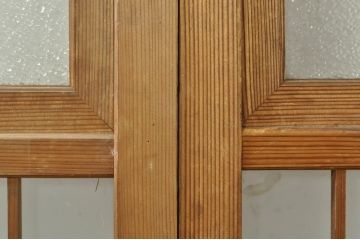 アンティーク建具　レトロな空間を演出する格子入りガラス戸2枚セット(引き戸、格子戸、ガラス帯戸)(R-076326)