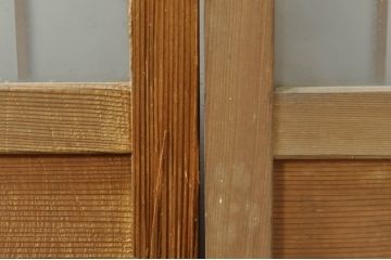 アンティーク建具　レトロな空間を演出する格子入りガラス戸2枚セット(引き戸、格子戸、ガラス帯戸)(R-076326)