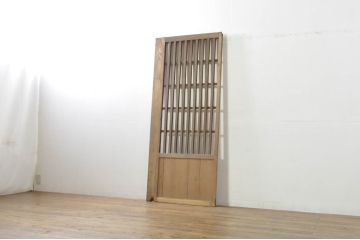アンティーク建具　和モダンな空間づくりにおすすめの荒格子戸1枚(引き戸、格子戸)(R-076329)