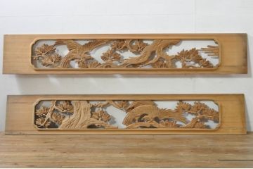 アンティーク建具　和の雰囲気を高める松と鷹の彫刻欄間2枚セット(明り取り、明かり取り)(R-076335)
