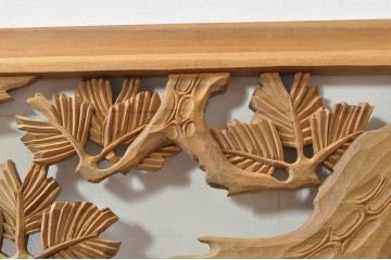 アンティーク建具　和の雰囲気を高める松と鷹の彫刻欄間2枚セット(明り取り、明かり取り)(R-076335)