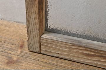 アンティーク建具　レトロ空間におすすめ!素朴な木味が魅力的なガラス窓2枚セット(引き戸、ガラス戸)(R-076340)