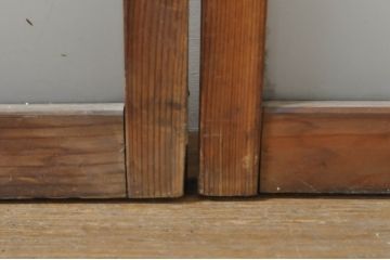 アンティーク建具　古い木味が魅力的なガラス窓2枚セット(引き戸、ガラス戸)(R-076341)