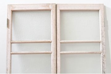 アンティーク建具　ペイント仕上げ限定　レトロな空間づくりにおすすめの両開き窓1対2枚セット(ガラス窓、ガラス戸、ガラス扉)(R-076346)