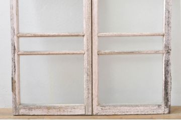 アンティーク建具　ペイント仕上げ限定　レトロな空間づくりにおすすめの両開き窓1対2枚セット(ガラス窓、ガラス戸、ガラス扉)(R-076346)
