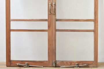 アンティーク建具　ペイント仕上げ限定　レトロな空間づくりにおすすめの両開き窓1対2枚セット(ガラス窓、ガラス戸、ガラス扉)(R-076346)