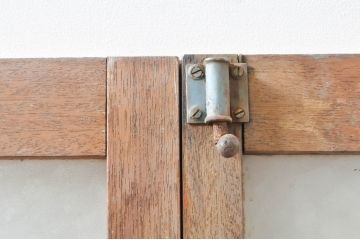 アンティーク建具　ペイント仕上げ限定　レトロな空間づくりにおすすめの両開き窓1対2枚セット(ガラス窓、ガラス戸、ガラス扉)(R-076346)