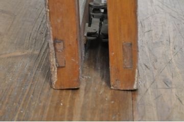 アンティーク建具　ペイント仕上げ限定　レトロな空間づくりにおすすめの両開き窓1対2枚セット(ガラス窓、ガラス戸、ガラス扉)(R-076346)