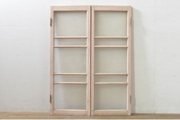 アンティーク建具　ペイント仕上げ限定　レトロな空間づくりにおすすめの両開き窓1対2枚セット(ガラス窓、ガラス戸、ガラス扉)(R-076347)