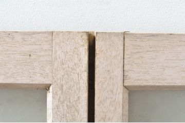 アンティーク建具　ペイント仕上げ限定　レトロな空間づくりにおすすめの両開き窓1対2枚セット(ガラス窓、ガラス戸、ガラス扉)(R-076347)
