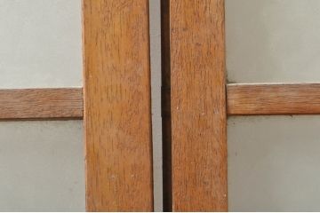 アンティーク建具　ペイント仕上げ限定　レトロな空間づくりにおすすめの両開き窓1対2枚セット(ガラス窓、ガラス戸、ガラス扉)(R-076347)
