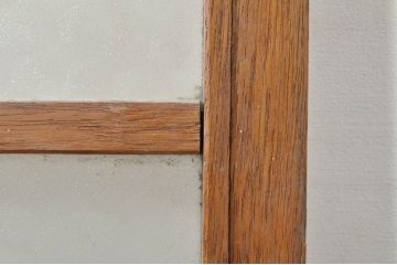 アンティーク建具　ペイント仕上げ限定　レトロな空間づくりにおすすめの両開き窓1対2枚セット(ガラス窓、ガラス戸、ガラス扉)(R-076347)