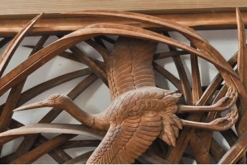 アンティーク建具　井波彫刻　横山一夢作　躍動感ある鶴が美しい両面彫刻欄間2枚セット(明かり取り、明り取り)(R-076352)