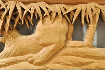 ビンテージ建具　井波彫刻　吉田信久作　躍動感ある虎(トラ)と竹林が美しい両面彫刻欄間2枚セット(明かり取り、明り取り、ヴィンテージ)(R-076353)