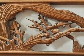 アンティーク建具　井波彫刻　巧記富吉作　繊細な四君子(蘭・菊・梅・竹)のデザインが目を惹く両面彫刻欄間2枚セット(R-076354)