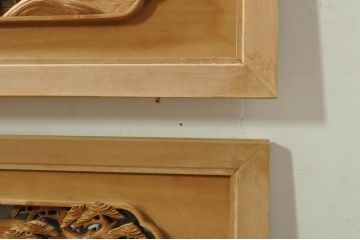 アンティーク建具　井波彫刻　壽山作　松の木と風情ある風景の図柄が美しい両面彫刻欄間2枚セット(明かり取り、明り取り)(R-076355)