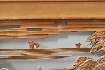アンティーク建具　井波彫刻　壽山作　松の木と風情ある風景の図柄が美しい両面彫刻欄間2枚セット(明かり取り、明り取り)(R-076355)