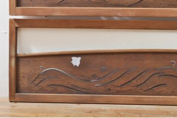 アンティーク建具　かわいらしい波千鳥の透かし彫り入り欄間2枚セット(明り取り、明かり取り)(R-076357)
