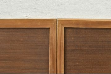アンティーク建具　レンジャクと葡萄の透かし彫りがアクセントのガラス入り欄間2枚セット(明り取り、明かり取り)(R-076359)