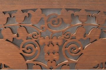 アンティーク建具　レンジャクと葡萄の透かし彫りがアクセントのガラス入り欄間2枚セット(明り取り、明かり取り)(R-076359)
