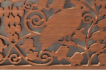 アンティーク建具　レンジャクと葡萄の透かし彫りがアクセントのガラス入り欄間2枚セット(明り取り、明かり取り)(R-076359)