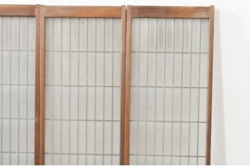 アンティーク建具　シンプルな佇まいが落ち着きのある空間を演出する格子入り書院戸4枚セット(窓、引き戸、ガラス戸)(R-076364)