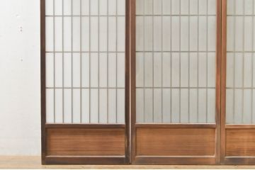 アンティーク建具　シンプルな佇まいが落ち着きのある空間を演出する格子入り書院戸4枚セット(窓、引き戸、ガラス戸)(R-076364)